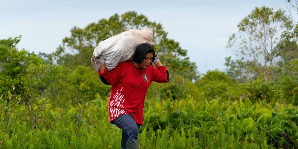 Power of Mama is a female-led forest fire prevention and firefighting initiative in West Kalimantan, Borneo